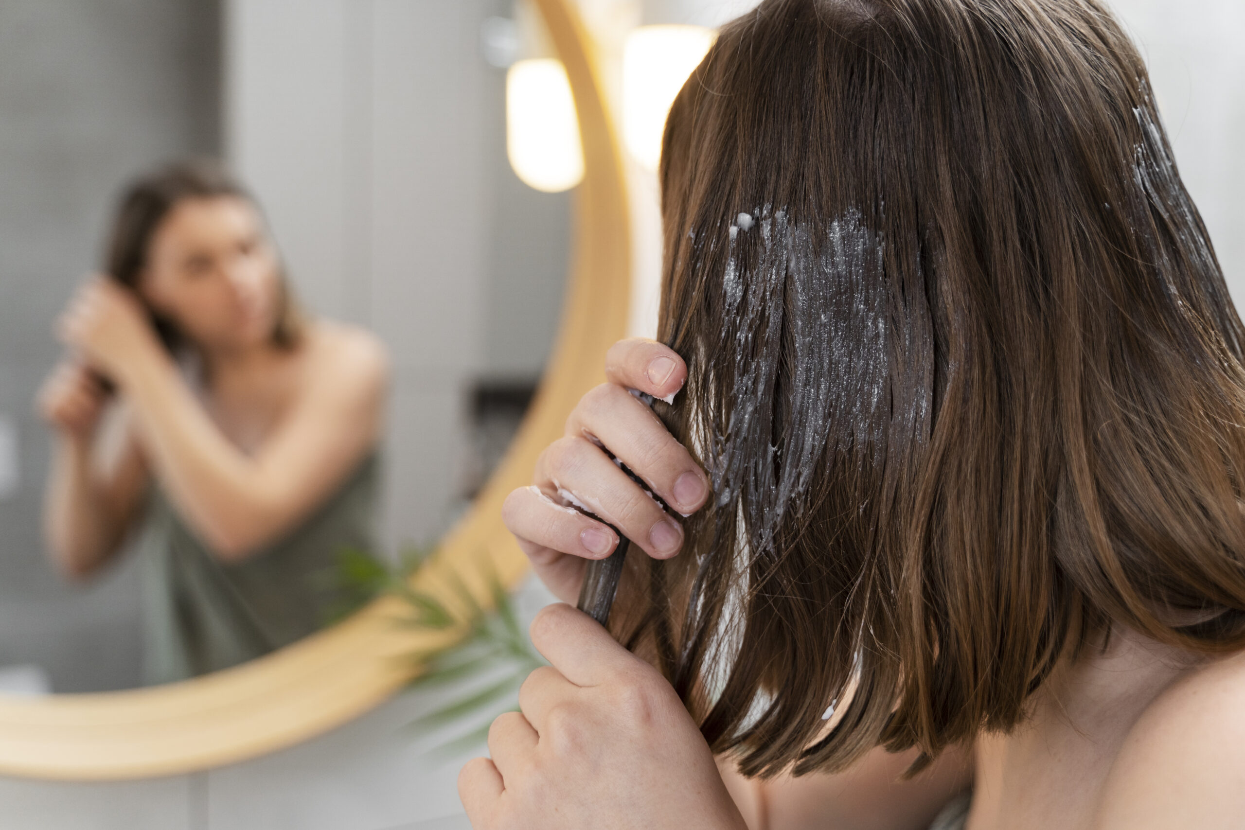 Unlocking the Secrets of Tea Hair Rinses: Natural Beauty from a Tea Cup